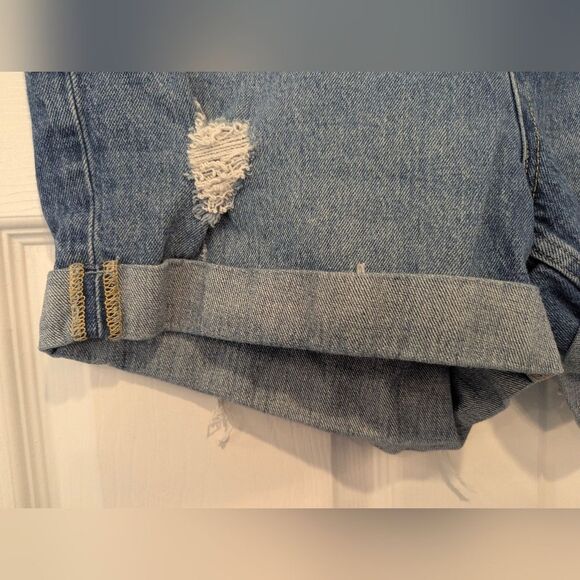 Free Assembly Women Cuff Jean Shorts Size 14 Rolled Blue Denim stretch Y2K Short - Picture 3 of 7